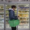 Alimentos devem seguir pressionando inflação em 2027, aponta Focus