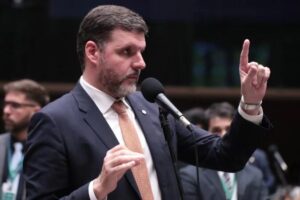 Bancada do Agro organiza caravana 'Muda Brasil' para impulsionar Flávio Bolsonaro