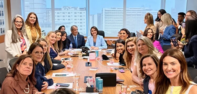 Fernanda assume articulação do agro e das mulheres para reforçar campanha de Flávio Bolsonaro no 2º turno » Esportes & Notícias